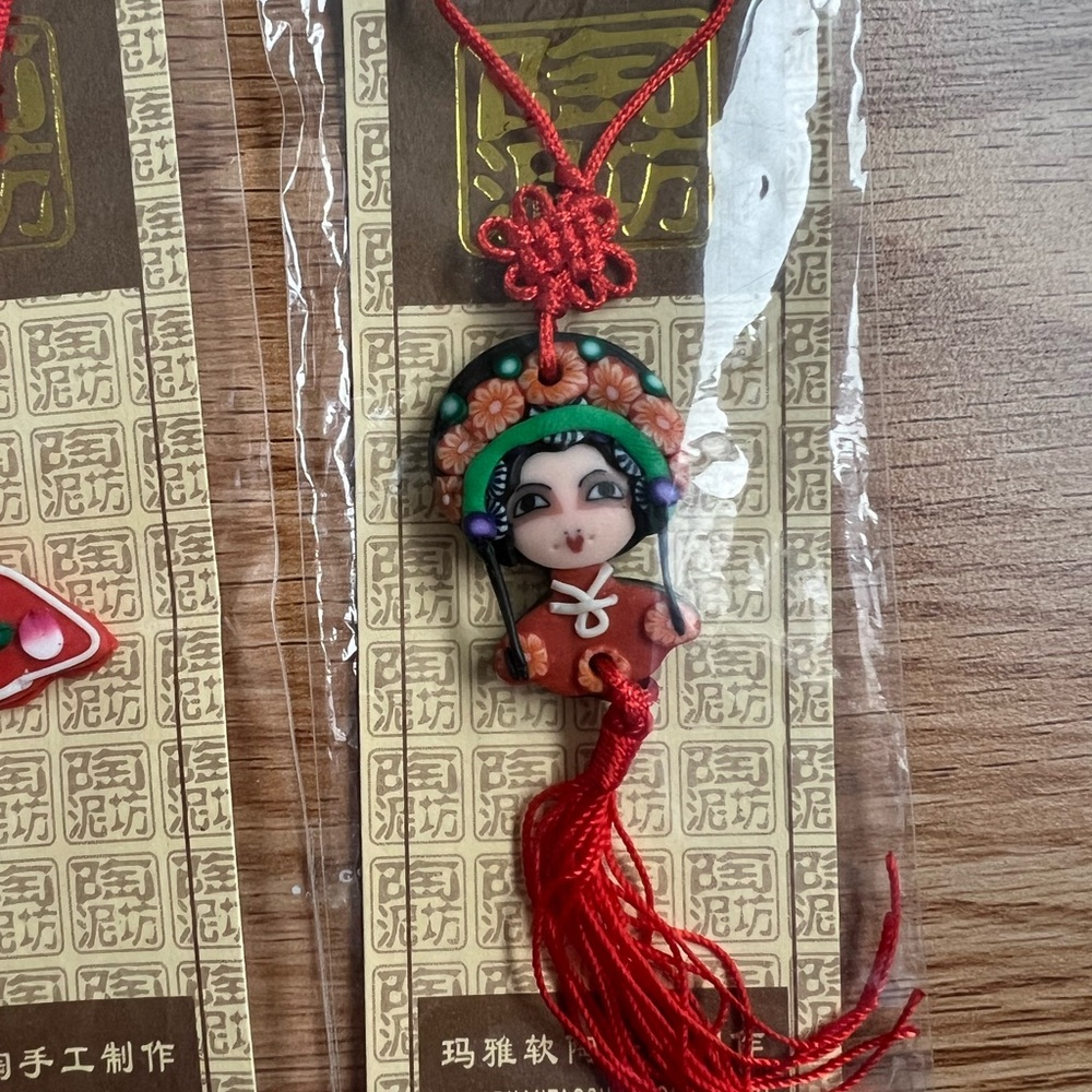 Colorful Chinese Style Ceramic Keychains Set - Picture 4 of 4